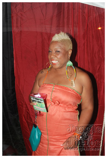 cribs_vegas_style_jun19-042