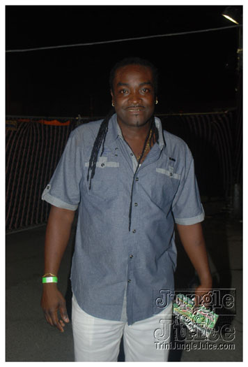 cribs_vegas_style_jun19-043