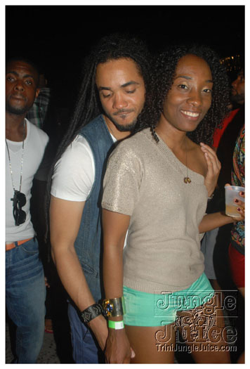 cribs_vegas_style_jun19-102