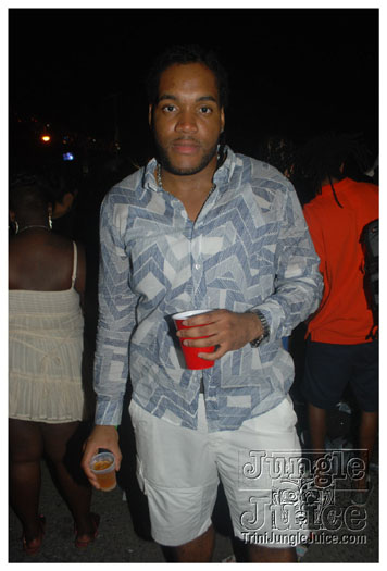 cribs_vegas_style_jun19-110