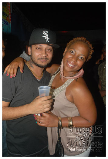 cribs_vegas_style_jun19-124