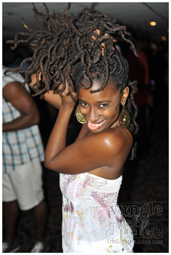 silent_morning_aug14-081