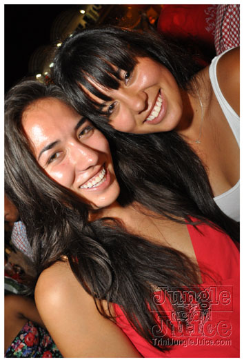 colour_me_red_2011-009