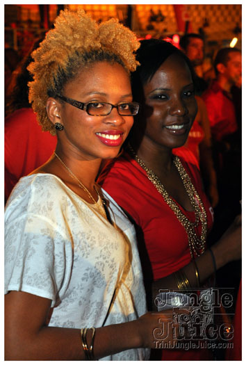 colour_me_red_2011-024