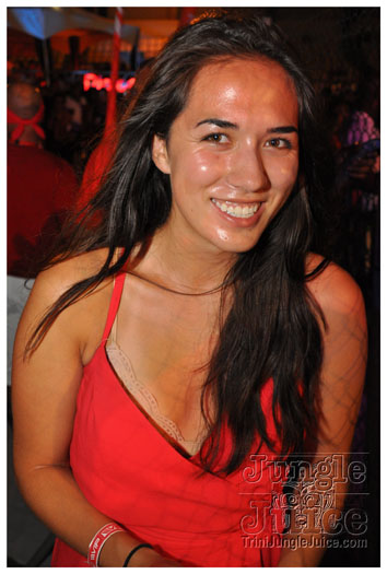 colour_me_red_2011-029