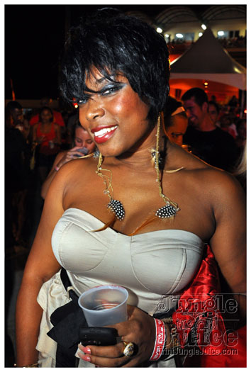 colour_me_red_2011-035