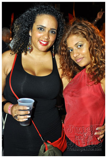 colour_me_red_2011-060