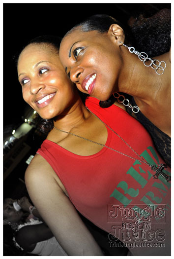 colour_me_red_2011-069