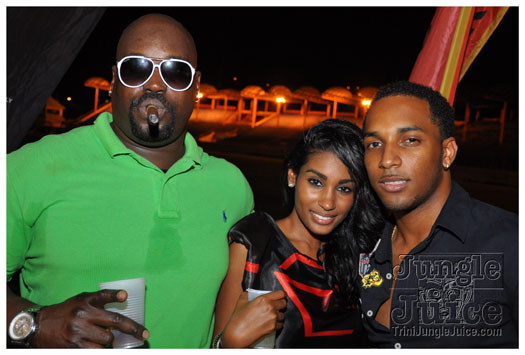 colour_me_red_2011-078