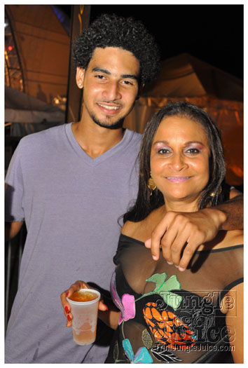 colour_me_red_2011-079