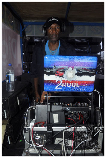 svg_jouvert_2011-009