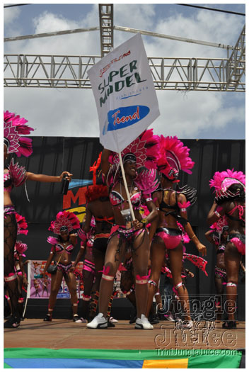 svg_mardi_gras_july5-010