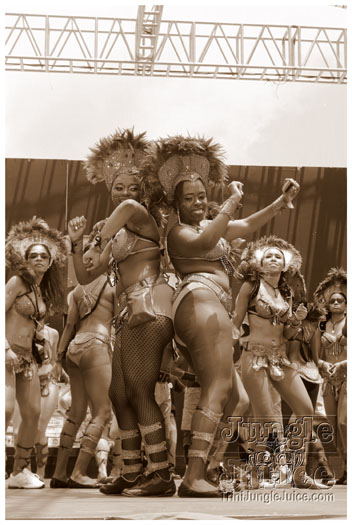 svg_mardi_gras_july5-025