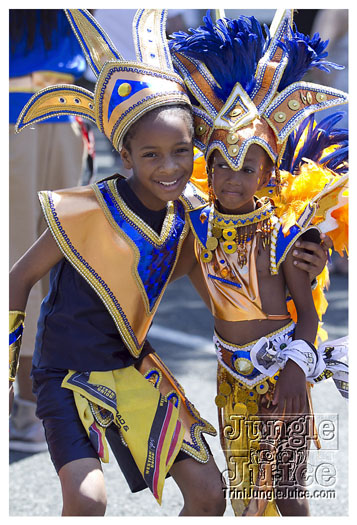 caribana_parade_2011-024