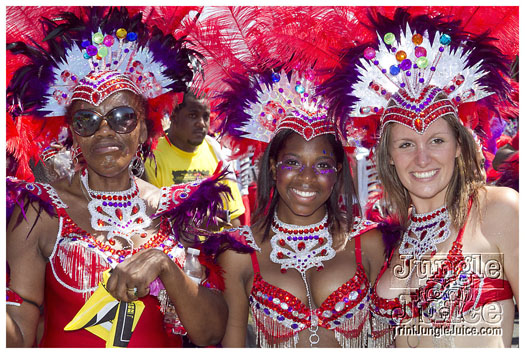 caribana_parade_2011-038