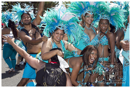 caribana_parade_2011-048