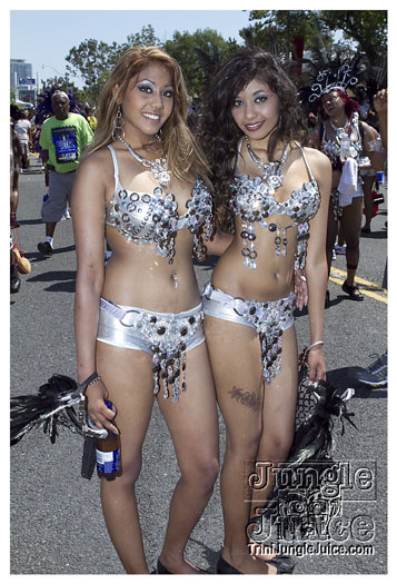 caribana_parade_2011-062