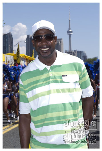 caribana_parade_2011-072