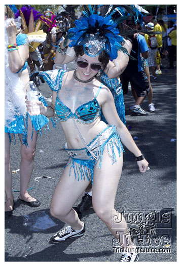 caribana_parade_2011-110