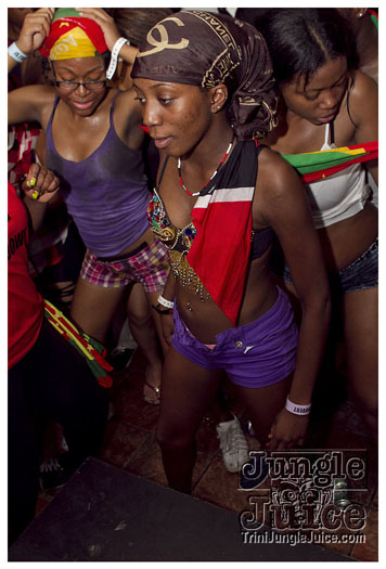 kos_jouvert_2011_jul29-073
