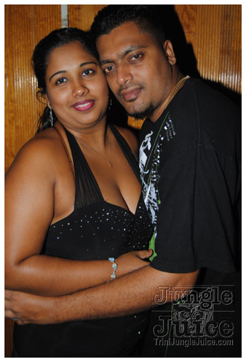 1_dollar_drinks_saturday_jul23-012