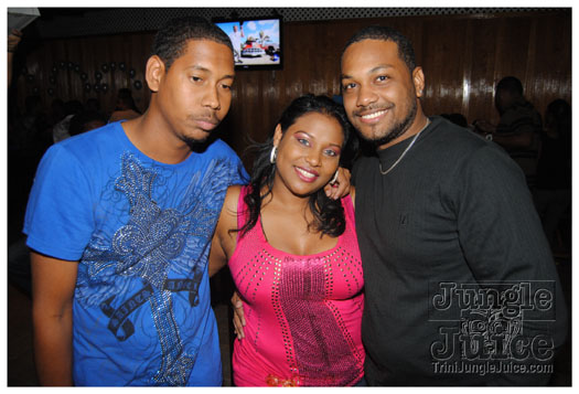 1_dollar_drinks_saturday_jul23-013