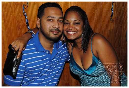 1_dollar_drinks_saturday_jul23-016