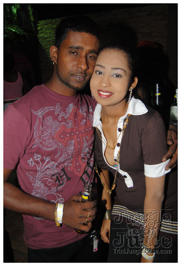 1_dollar_drinks_saturday_jul23-071