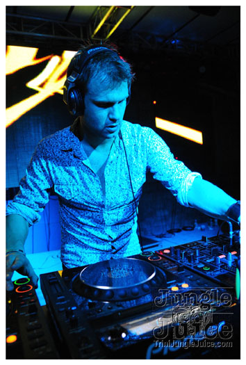 bacchanal_wednesday_2011_pt1-131