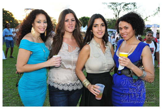 beach_house_2011_part1-014