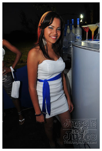 beach_house_2011_part1-050