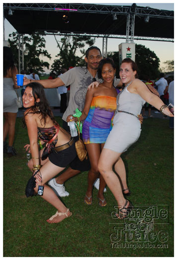 beach_house_2011_part2-056