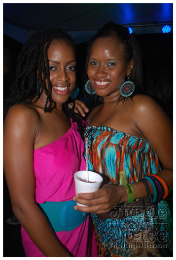 beach_house_2011_part2-100