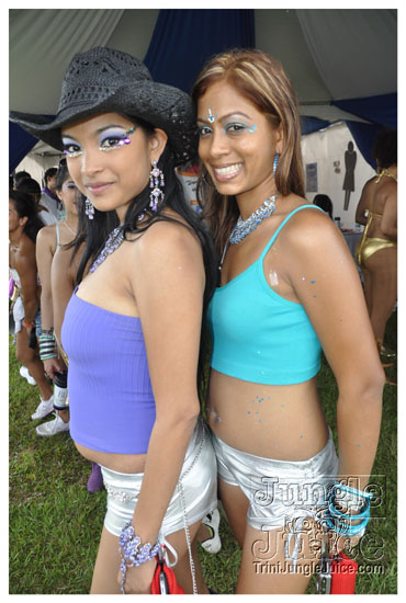 bliss_carnival_monday_2011-017