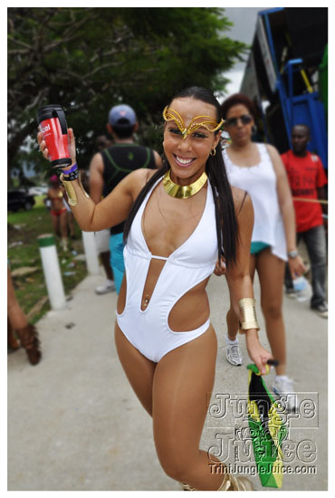 bliss_carnival_monday_2011-023