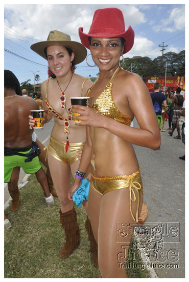 bliss_carnival_monday_2011-025