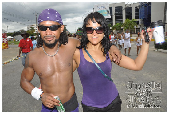 bliss_carnival_monday_2011-027