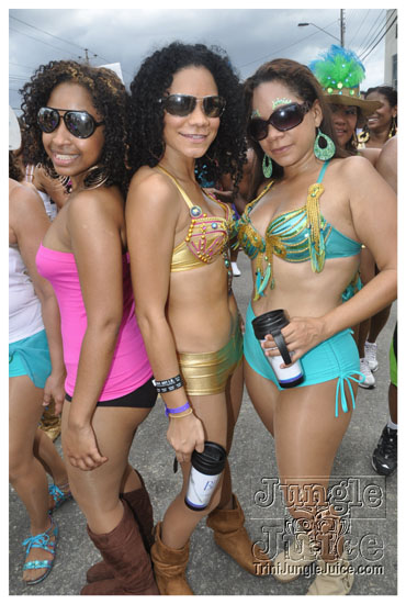 bliss_carnival_monday_2011-033
