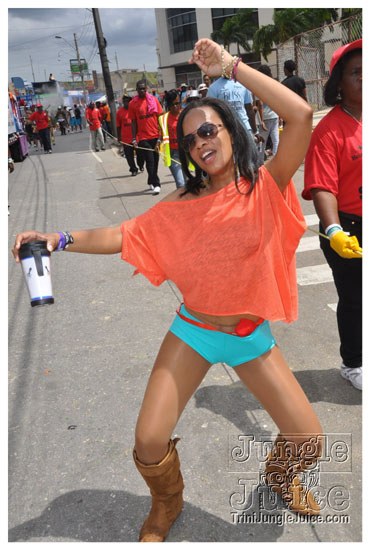 bliss_carnival_monday_2011-040