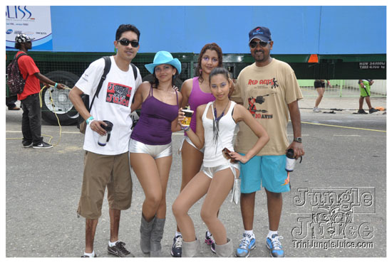 bliss_carnival_monday_2011-042
