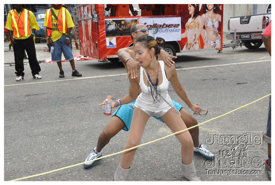 bliss_carnival_monday_2011-043