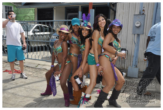 bliss_carnival_monday_2011-049