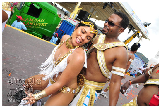 bliss_carnival_tuesday_2011_part2-070
