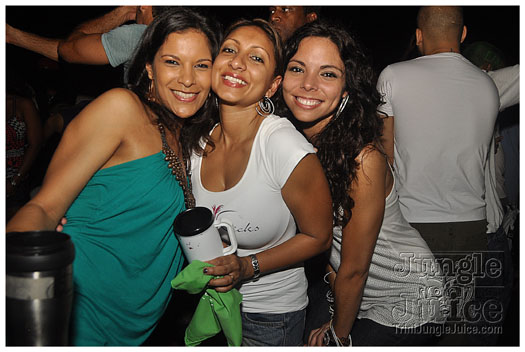 blue_range_cooler_fete_2011-017