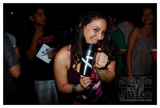 bump_and_wine_2011-004