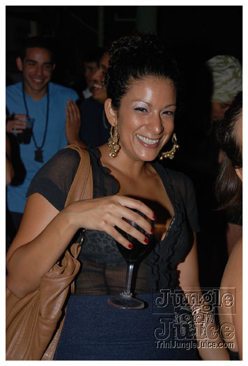 bump_and_wine_2011-007