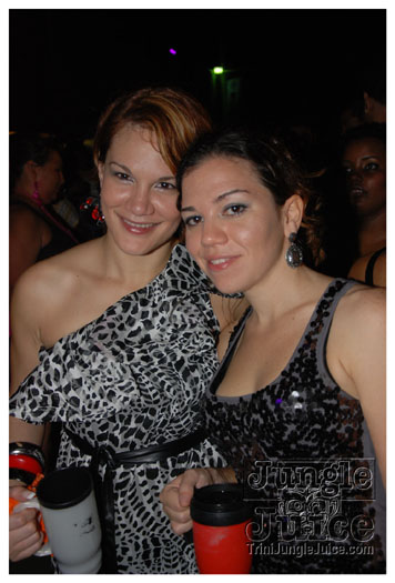 bump_and_wine_2011-019