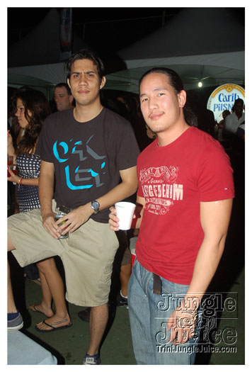 bump_and_wine_2011-035