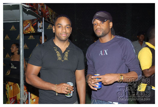 bump_and_wine_2011-043