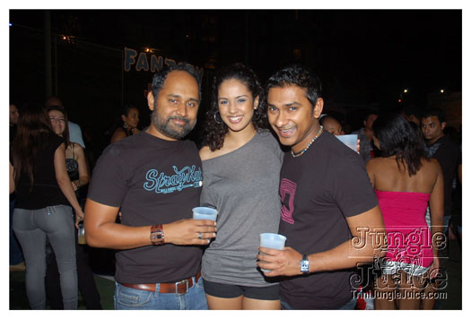 bump_and_wine_2011-044